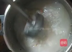Illustration of how to make shrimp porridge 4