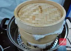 Illustration of how to make black rice cake 13