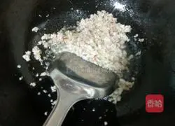 Illustration of how to make braised noodles with stuffed meat 6