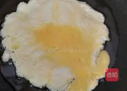 Illustration of how to make fried rice noodles with eggs 3
