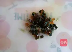 Illustration of how to make preserved egg and lean meat porridge 6