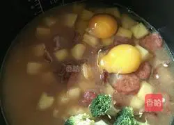 Illustration of how to make claypot rice 8