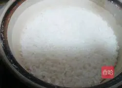 Black pepper pork claypot rice recipe 4