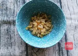 Illustration of how to make scallop and quinoa porridge 7