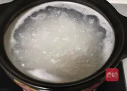 Illustration of how to make mushroom and vegetable porridge 5