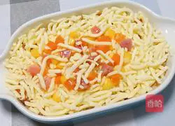 Illustration of Sausage and Vegetable Baked Rice 10