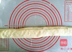 Illustration of how to make sausage rolls 10