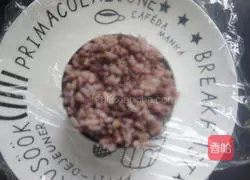 Illustration of making multigrain vegetarian burgers 14