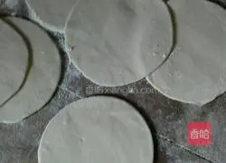 Illustration of how to make leek and egg box 6