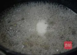 Illustration of making multigrain porridge 3