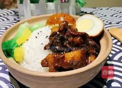 Illustration of how to make braised pork rice 13