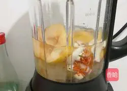 Illustration of how to make lotus seed, lily and white fungus rice paste 4