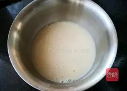 Illustration of how to make jujube brown sugar cake 3