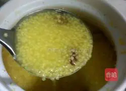 Illustration of how to make millet and red date porridge 6