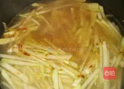 Illustration of how to make braised rice with shredded radish 5