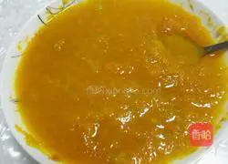 Illustration of how to make pumpkin and red date hair cake 4
