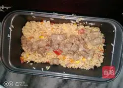 Illustration of how to make golden needle cheese and beef baked rice 7