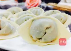 Illustration of how to make mustard and pork wontons 11