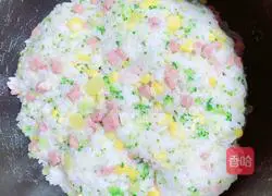 Illustration of how to make broccoli, corn and cheese rice balls 11