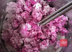 Homemade Illustration of how to make dragon fruit noodles 3