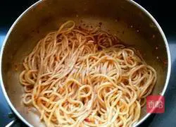 Illustration of how to make spicy noodles 9