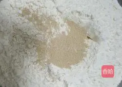 Illustration of how to make rapeseed and lentinan buns 1