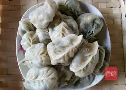 Illustration of how to make leek and egg dumplings 7