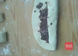Illustration of how to make bean paste steamed bun rolls 10