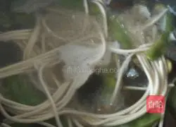 Illustration of Bean and Eggplant Braised Noodles 7