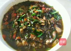 Illustration of how to make bacon and sauerkraut noodles 12