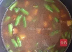 Illustration of how to make braised rice with beans and potatoes 5