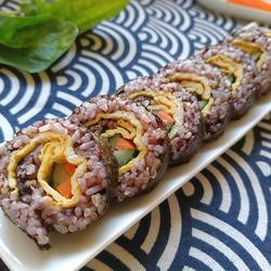 Multigrain rice sushi roll