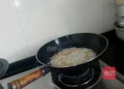 Illustration of how to make clear soup noodles 4