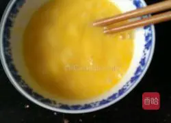 Illustration of how to make three fresh dumplings 3