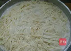 Illustration of how to make hodgepodge noodles 2