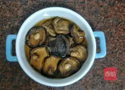 Chinese sausage pot Illustration of how to make rice noodles 3