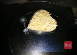 Chicken Noodle Love Pancake Recipe Illustration 5