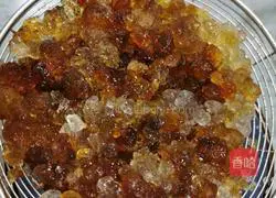 Illustration of how to make peach gum, millet and pumpkin soup 4