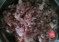 Illustration of how to make shepherd's purse and meat wontons 7