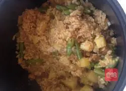 Illustration of how to make braised rice with beans and potatoes 6