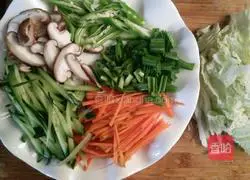 Assorted Egg Fried Noodles Recipe Illustration 2