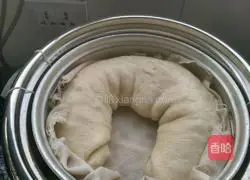 Illustration of how to make green onion rolls 13