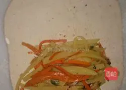 Illustration of how to make radish and banana boxes 5