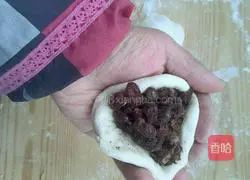 Illustration of how to make old noodle steamed buns and steamed buns 18