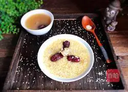Illustration of making red date and quinoa porridge 12