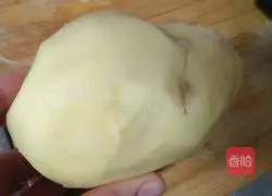 Illustration of how to make Korean potato pancakes 1