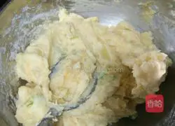 Illustration of how to make Korean potato pancakes 9