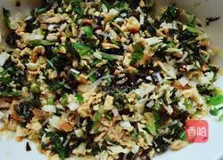 Illustration of how to make vegetable and egg dumplings 9