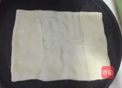 Illustration of how to make beef patties 5