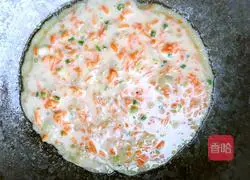 Illustration of how to make carrot and egg pancakes 5